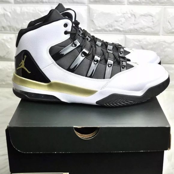 Jordan Other - Jordan Max Aura Men Basketball Shoe